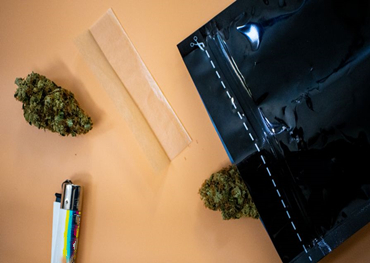 Vários recursos de embalagem inteligente levam a bolsa de cannabis a um novo nível